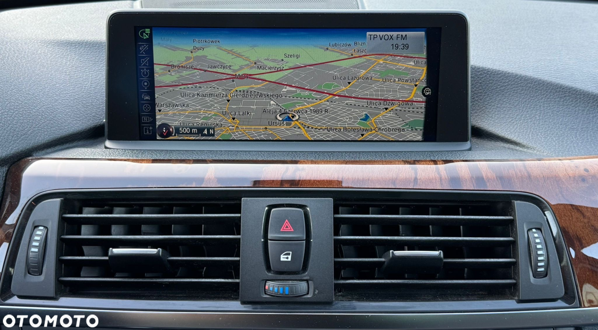 BMW Seria 3 320d - 24