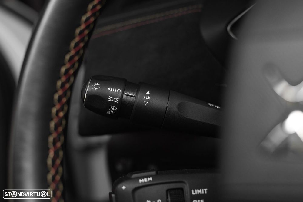 DS DS3 Crossback E-TENSE PERFORMANCE LINE - 17