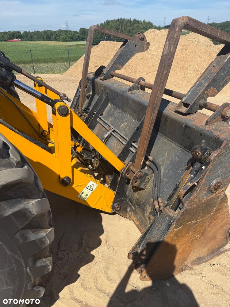 JCB 4CX - 3