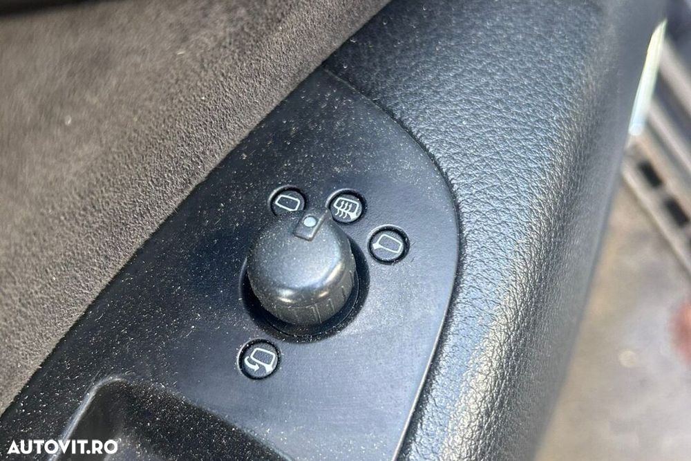 OGLINDA STANGA/DREAPTA cu rabatare electrica AUDI Q7 - AN 2007 - 5