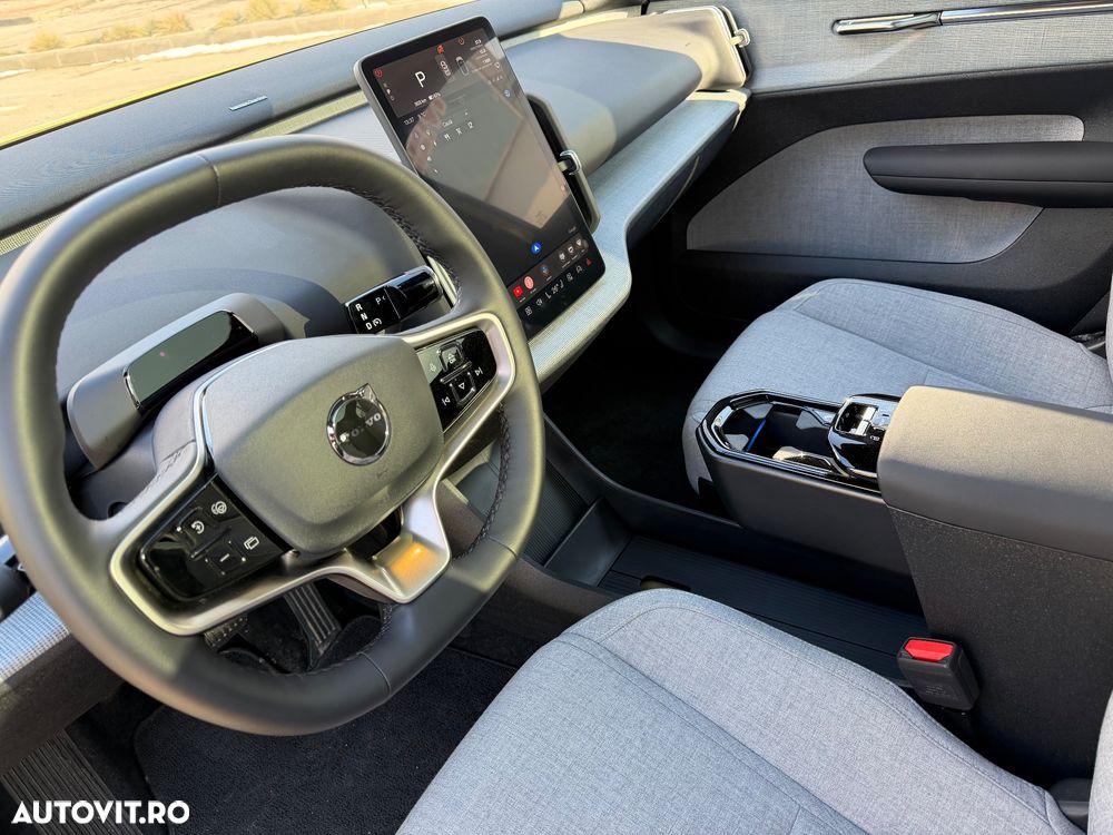 Volvo EX30 Twin Motor Performance Ultra - 12