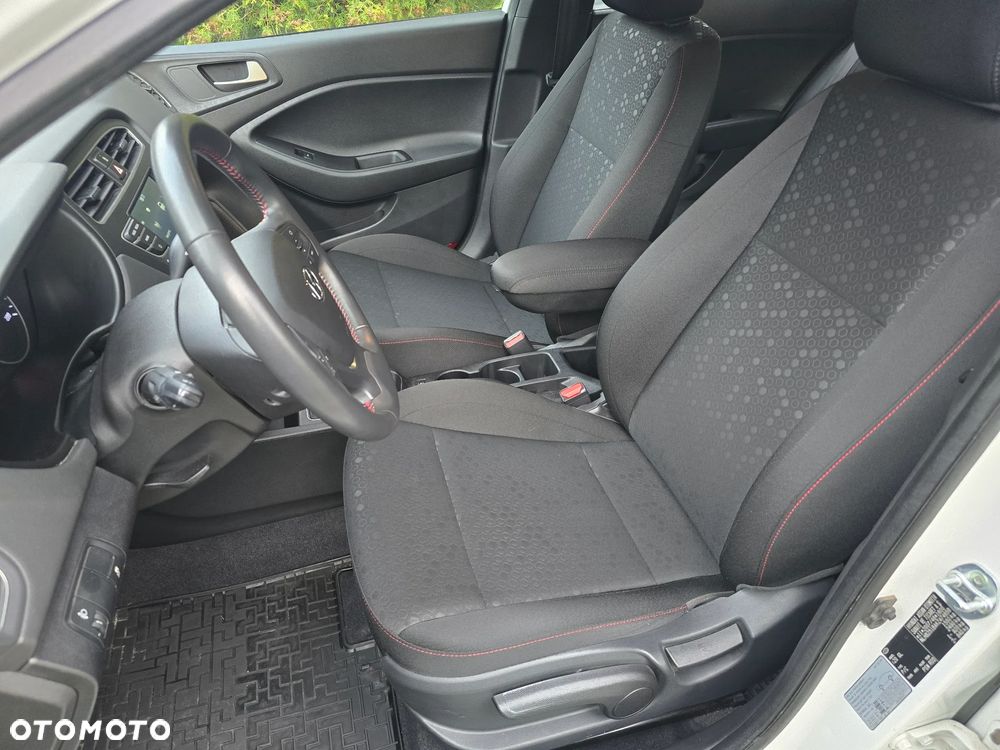 Hyundai i20 1.2 Comfort - 19