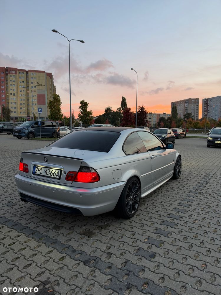 BMW Seria 3 2002 photo 5