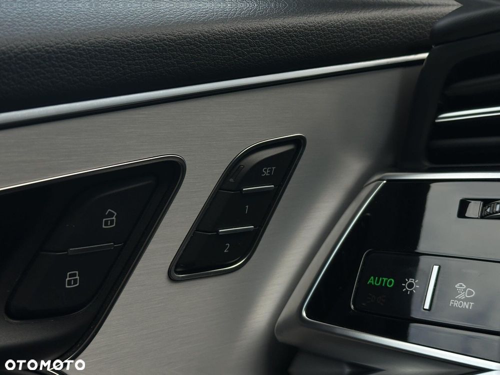 Audi Q8 - 25