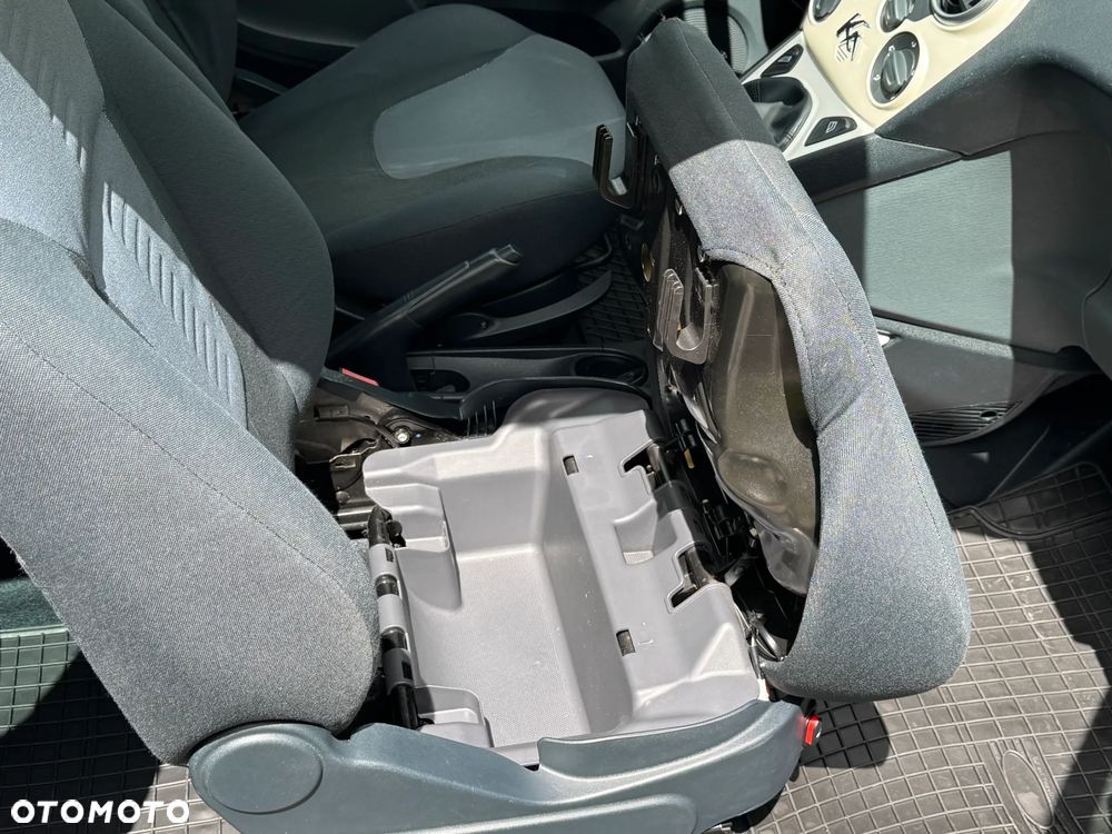 Ford KA 1.2 Start-Stopp-System Titanium - 23