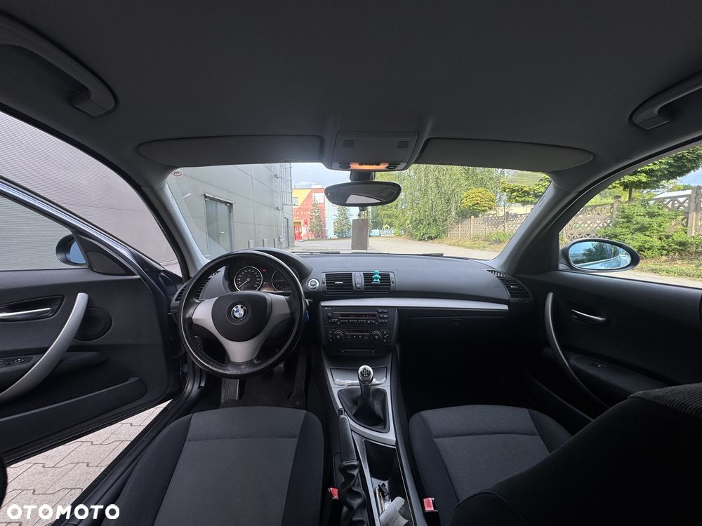 BMW Seria 1 116i - 8