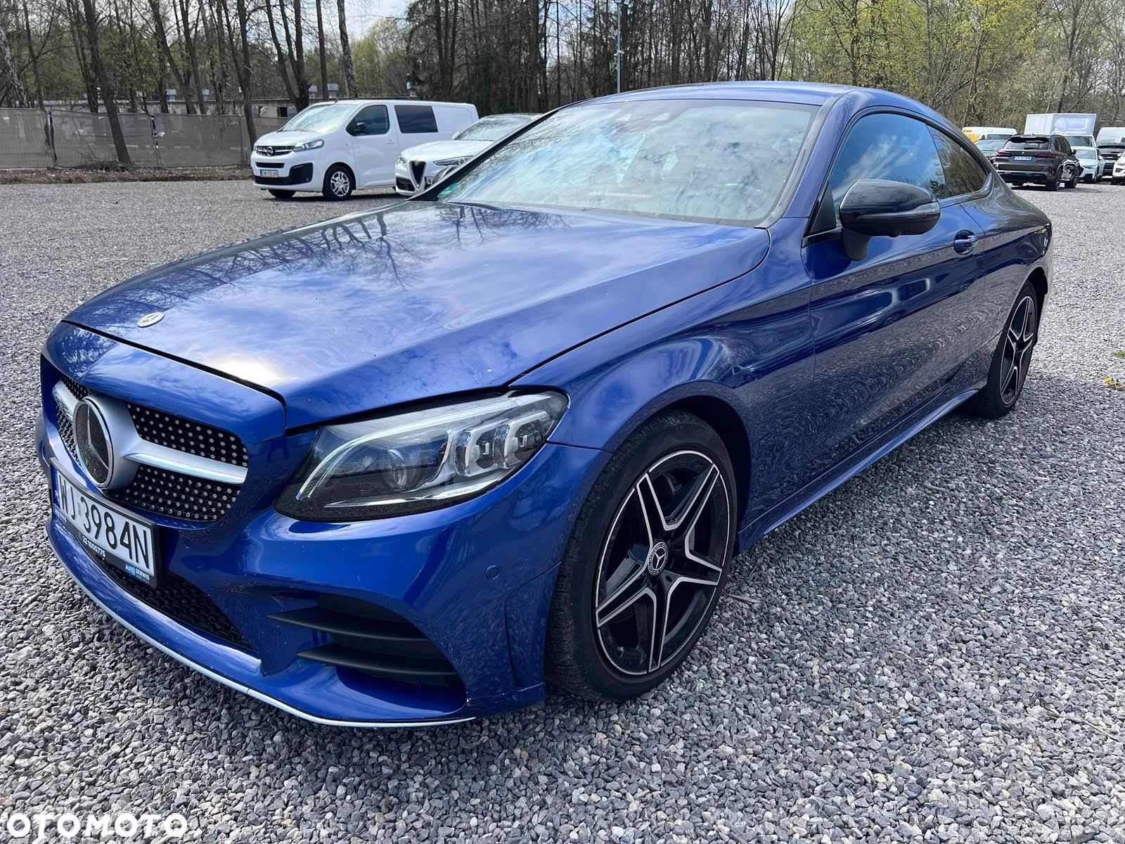 Mercedes-Benz Klasa C 300 Coupe 4Matic 9G-TRONIC AMG Line - 1