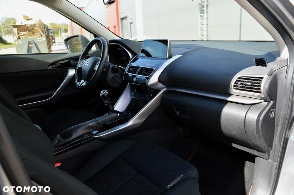 Mitsubishi Eclipse Cross 1.5 T Intense - 10