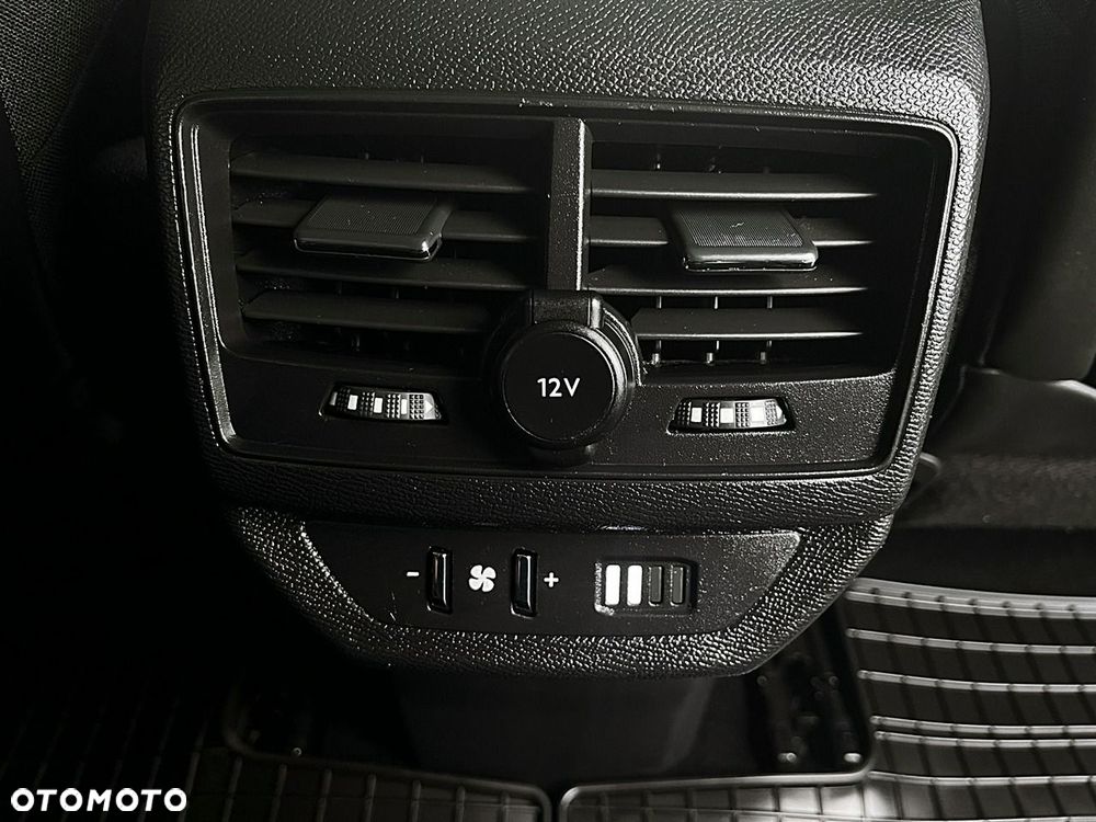 Peugeot 5008 - 16