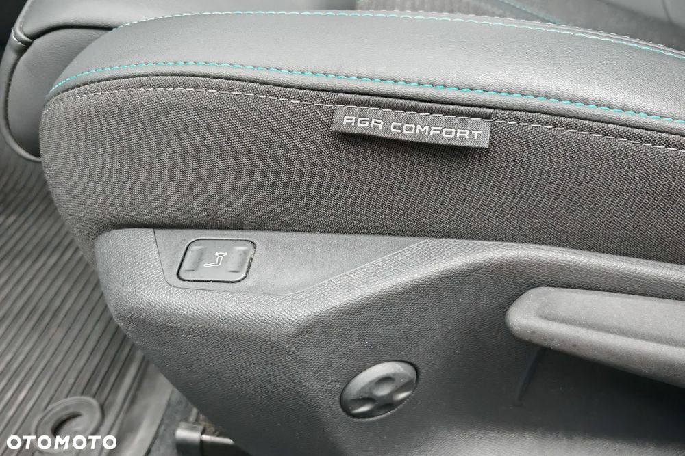 Peugeot 308 1.5 BlueHDi Allure S&S EAT8 - 19