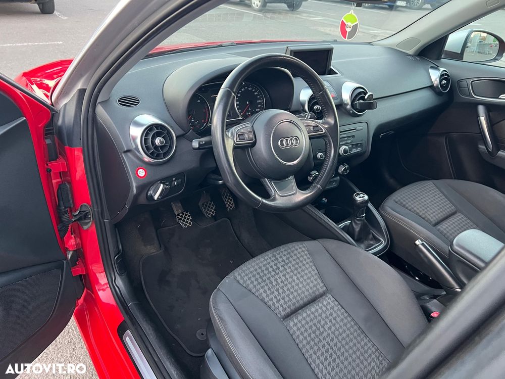 Audi A1 1.6 TDI Sportback Attraction - 8