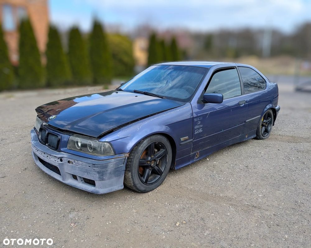 BMW E36 Compact 316i na części - 1