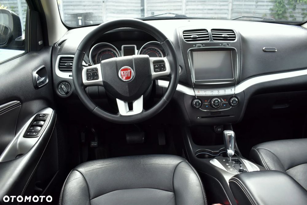 Fiat Freemont 2.0 Multijet 16V DPF Automatik Allrad Black Code - 26