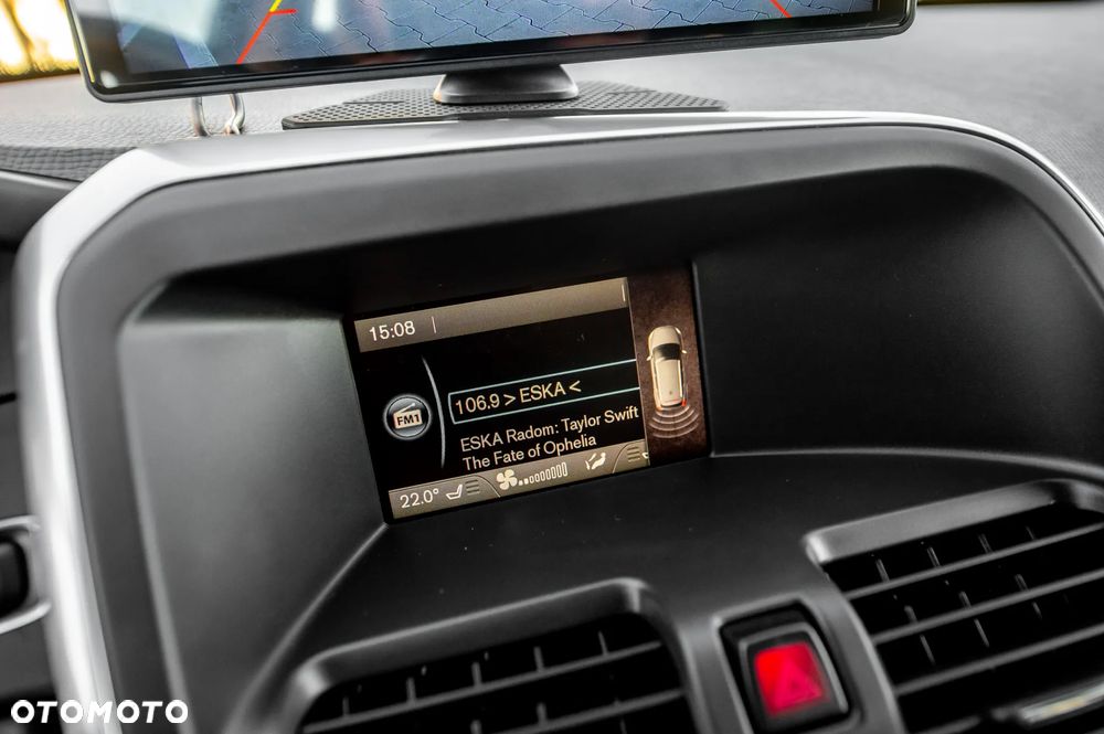 Volvo XC 60 D4 AWD Summum - 25