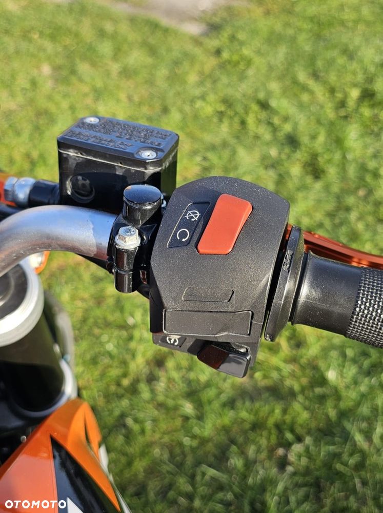 KTM Duke 125 - 15
