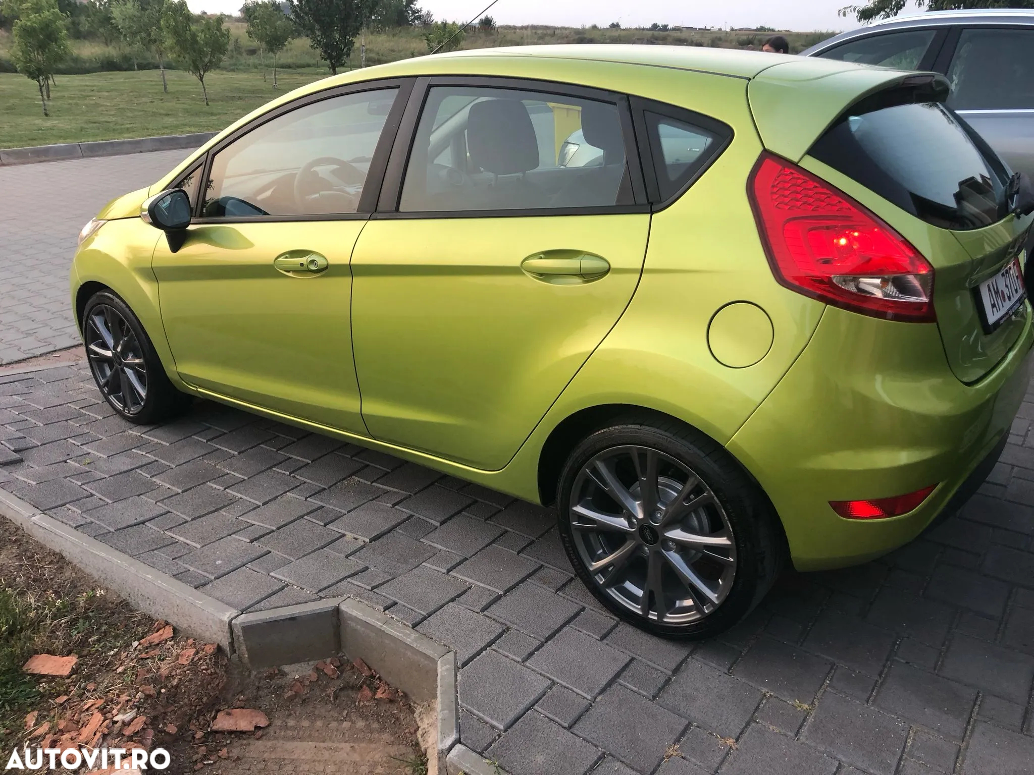Ford Fiesta 1.25i Ambiente - 14
