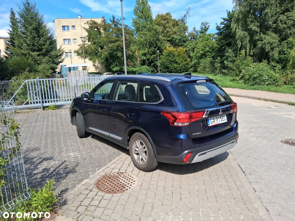 Mitsubishi Outlander 2.0 City Style 2WD - 2