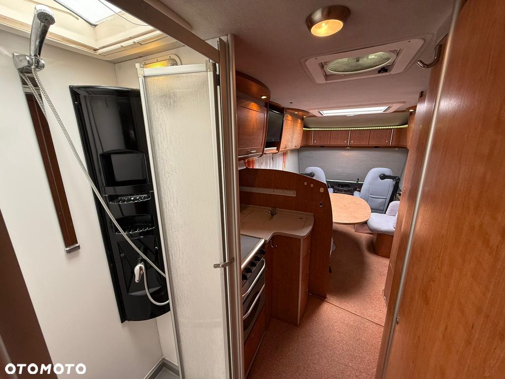 Mercedes-Benz RMB - 33