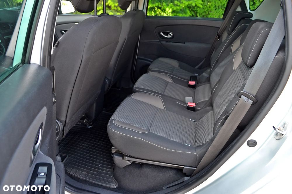 Renault Scenic - 25