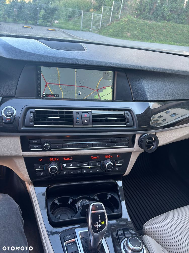 BMW Seria 5 535i xDrive - 18