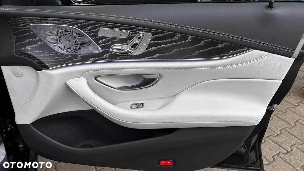 Mercedes-Benz CLS - 23