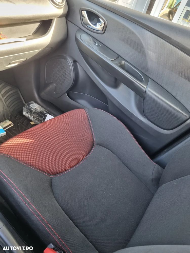 Renault Clio Estate 1.2 Zen - 7