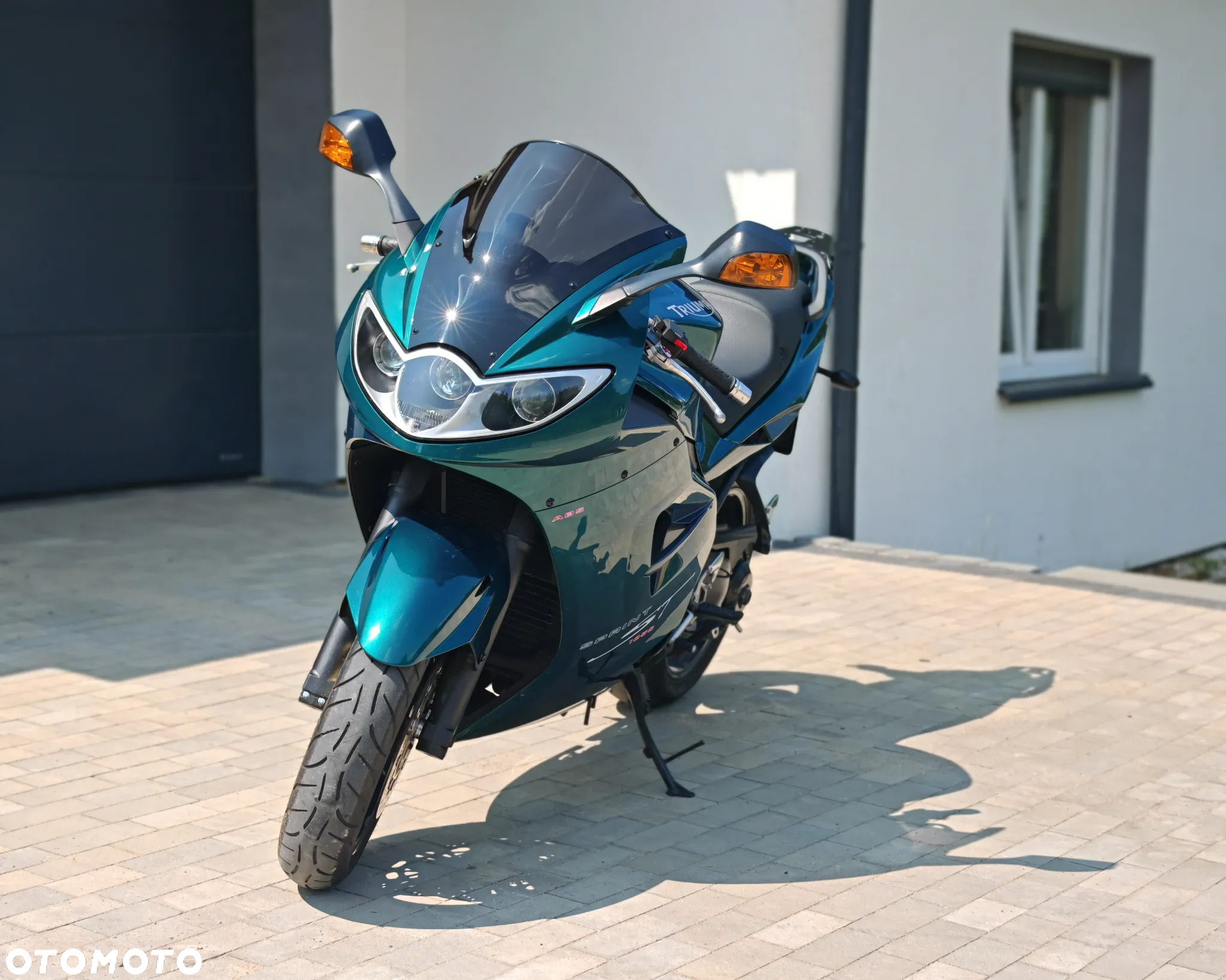 Triumph Sprint - 30