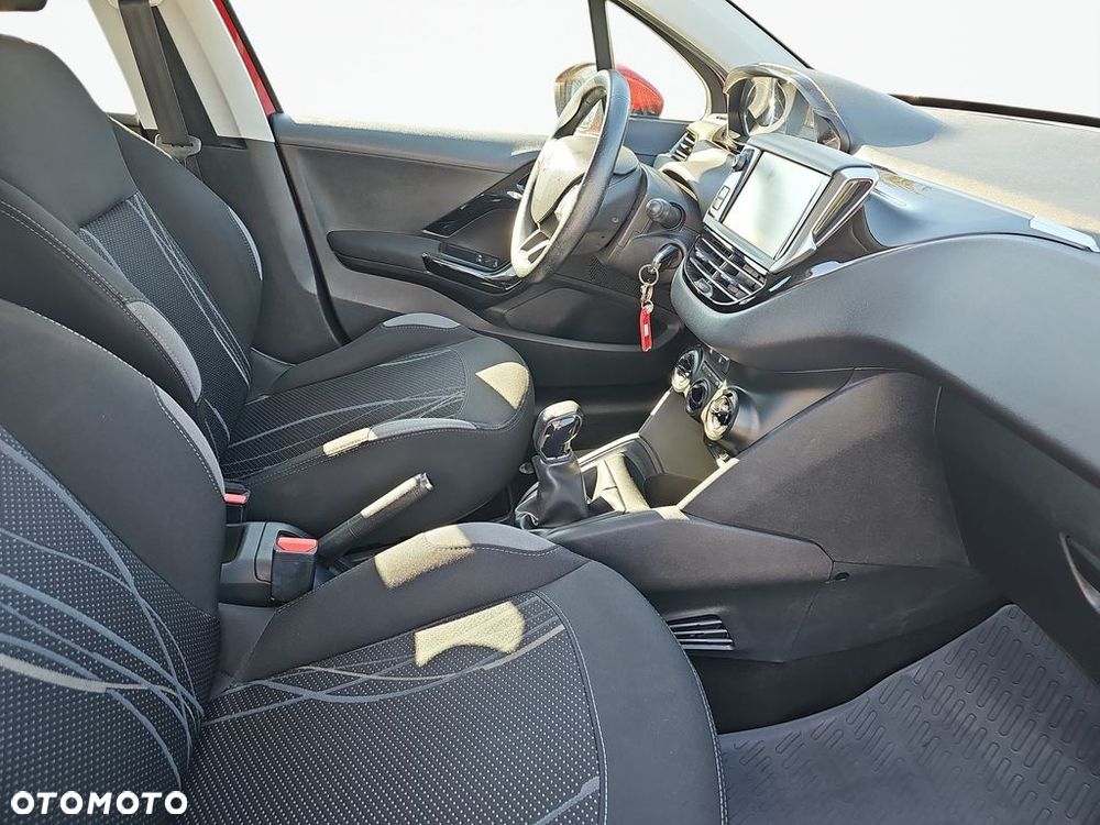 Peugeot 208 1.2 PureTech Active - 10
