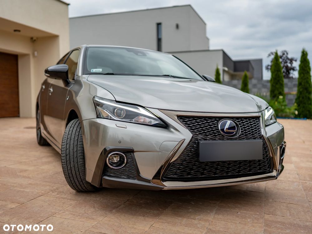Lexus CT 200h F Sport Edition - 1
