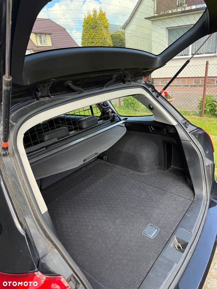 Subaru Legacy 2.0D Trend - 8
