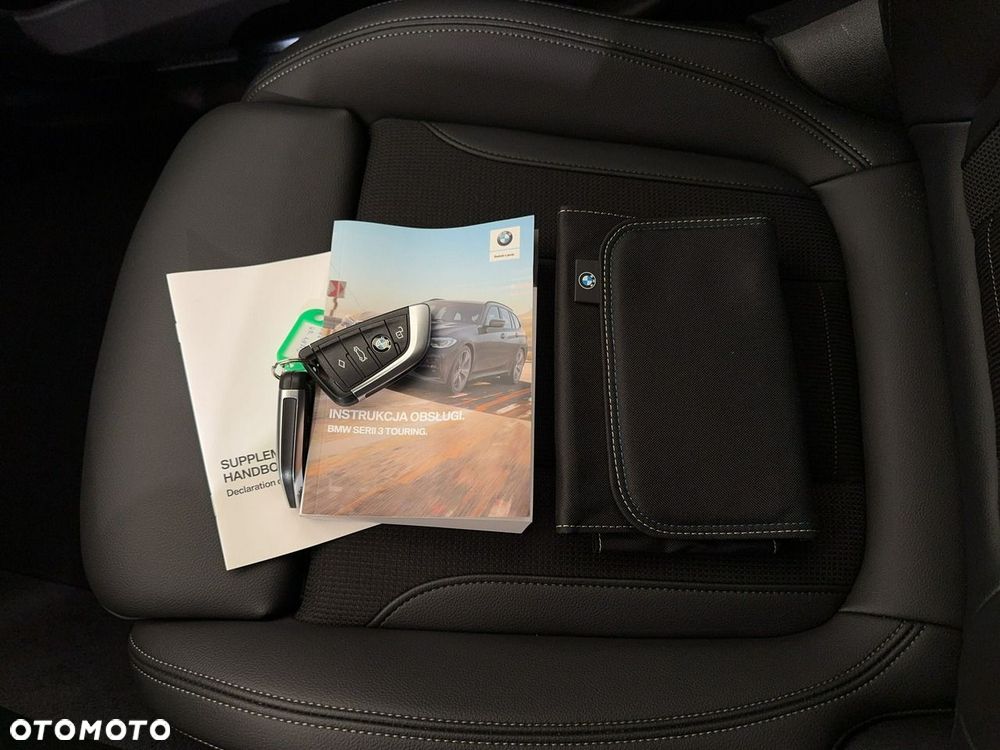 BMW Seria 3 - 36