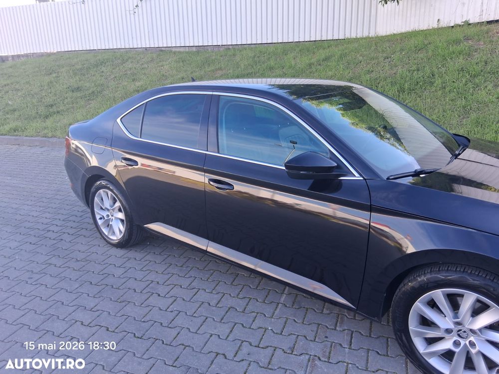 Skoda Superb 1.6 TDI DSG Active - 11