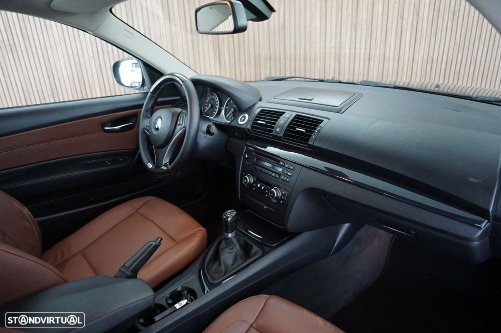 BMW 118 d Line Sport - 13
