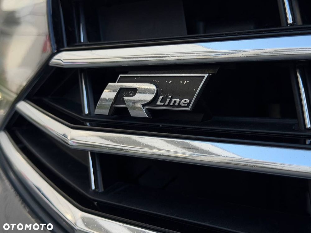 Volkswagen Passat - 4