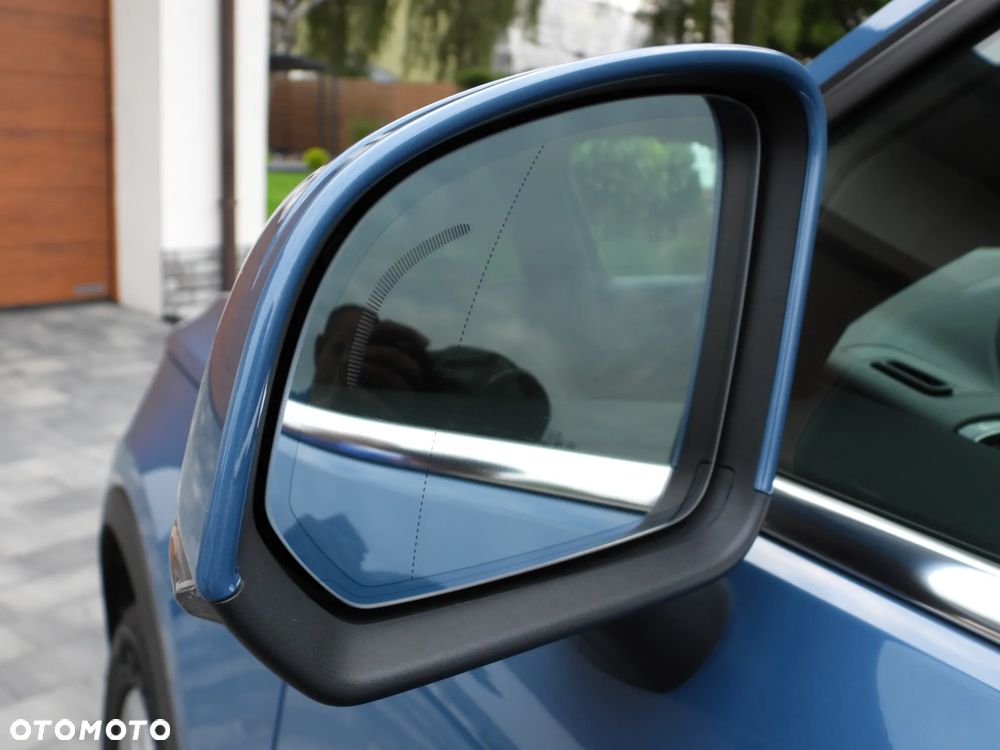Volvo XC 40 B3 B DKG Plus Bright - 40