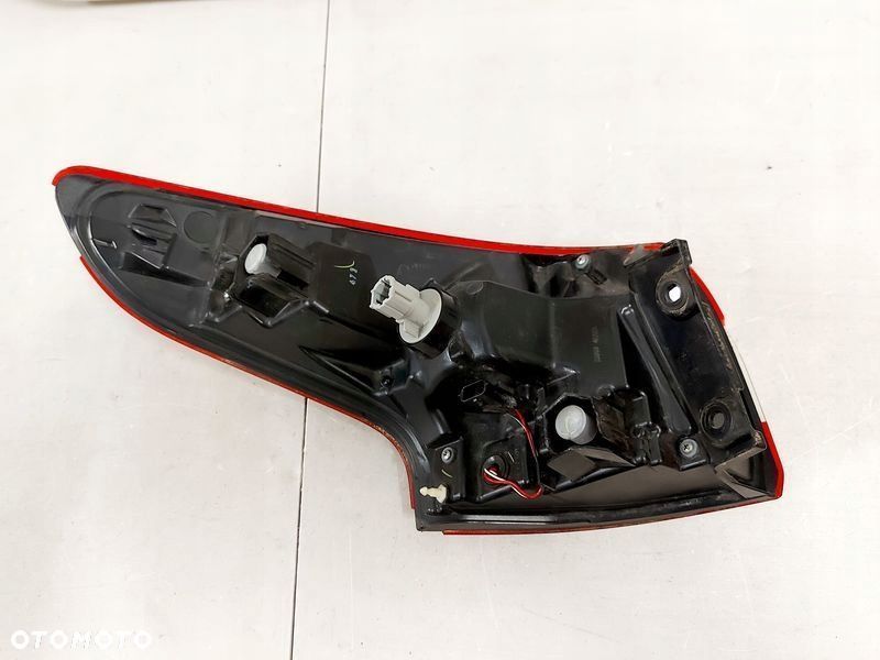 nissan qashqai ii 2 j11 lampa prawa tył w błotnik 265504ea0a - 6