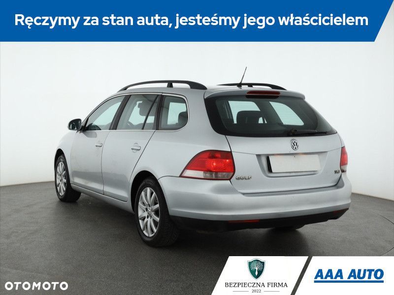 Volkswagen Golf - 5