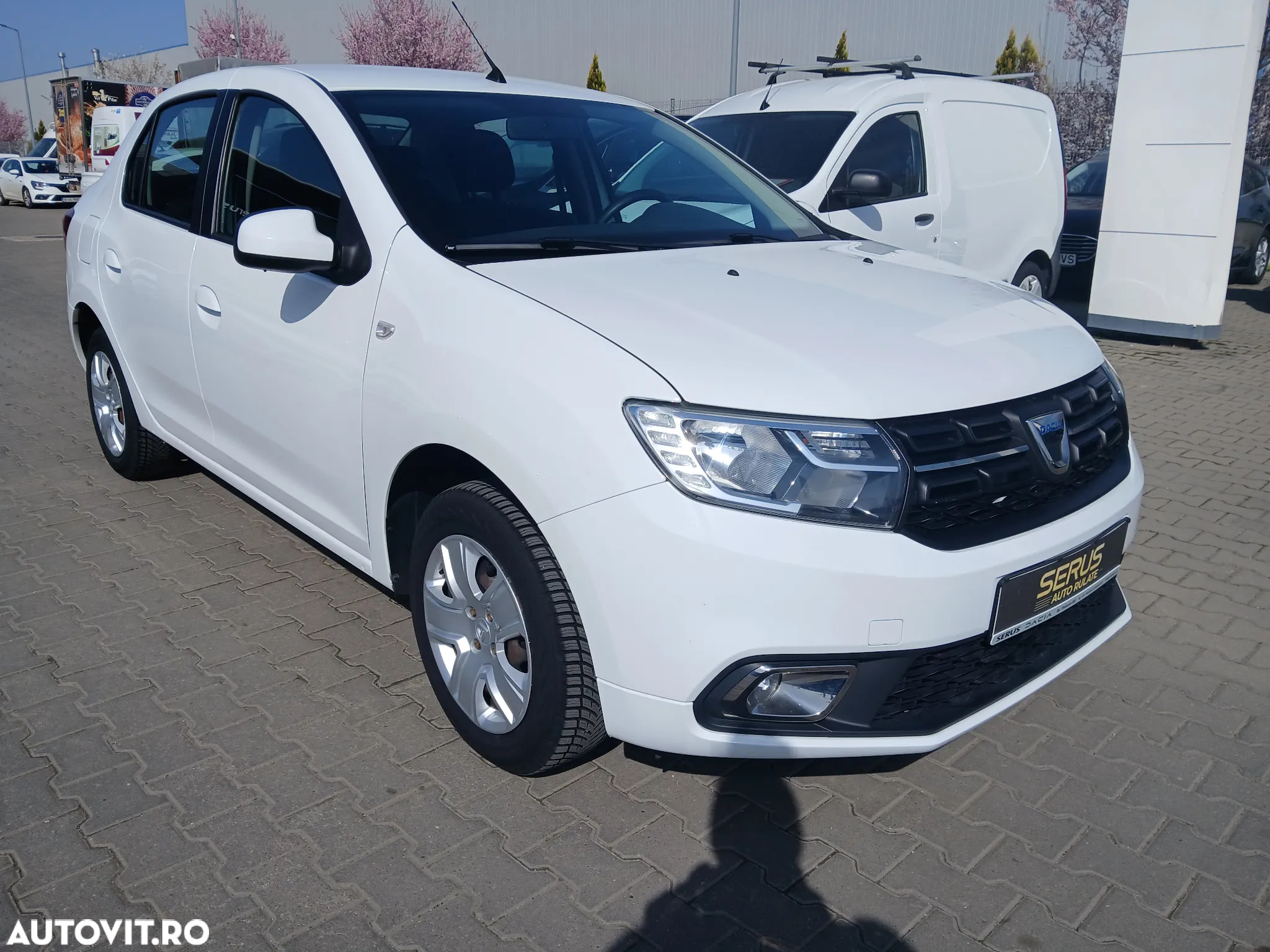 Dacia Logan 0.9 TCe Laureate - 3