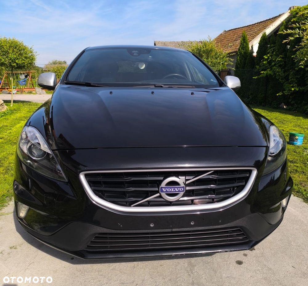 Volvo V40 D2 Drive-E R-Design Momentum - 19