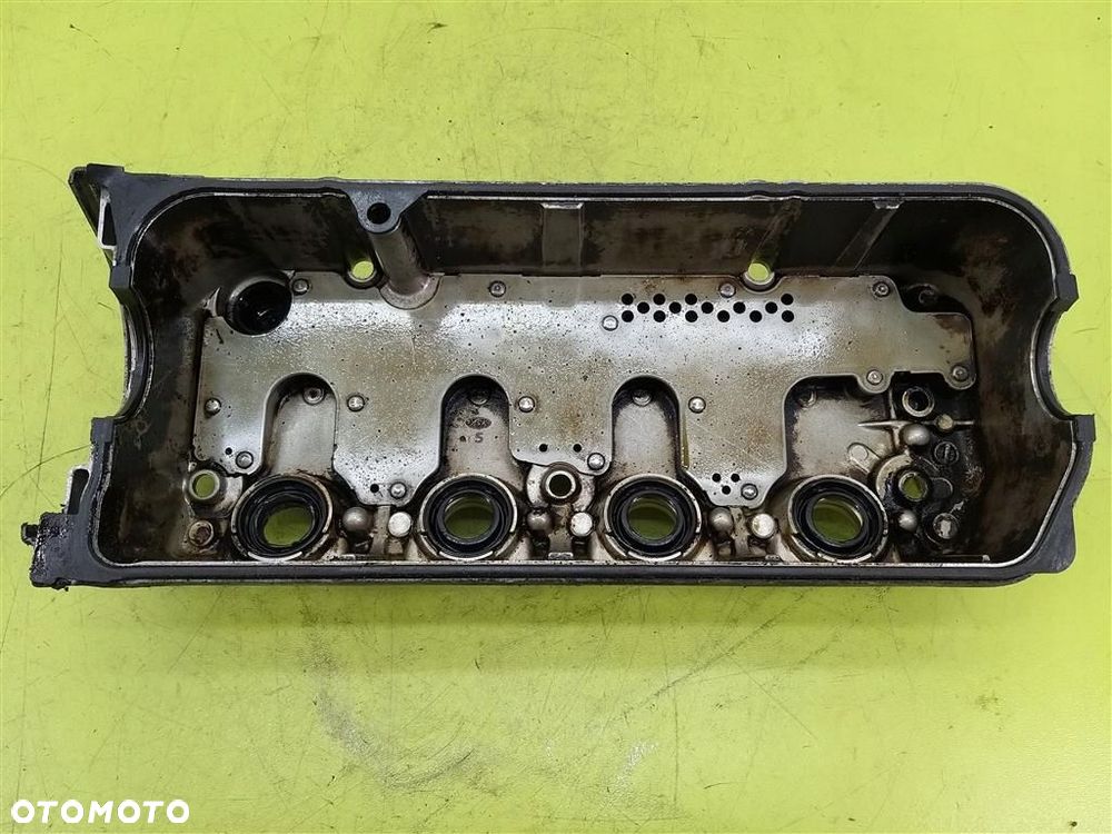 Pokrywa zaworów Honda Civic VII 2001-2005 1,4 BENZYNA - 4