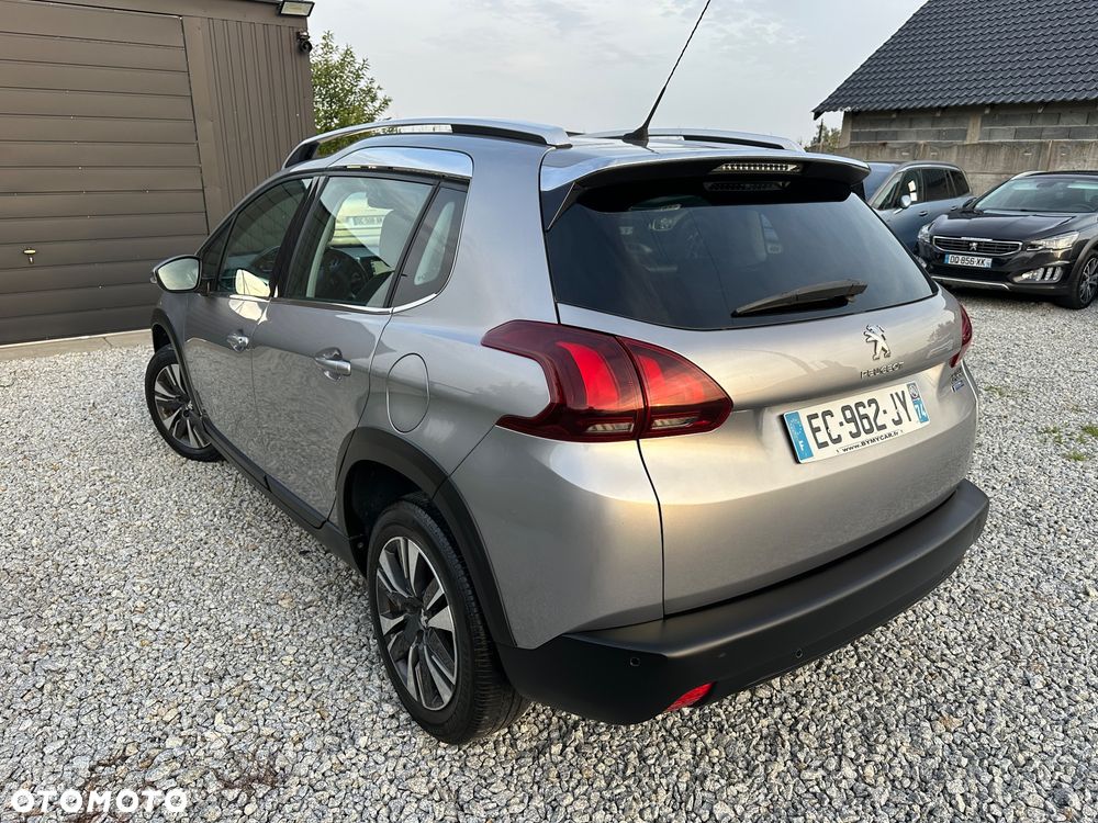 Peugeot 2008 1.2 Pure Tech Active S&S EAT6 - 4