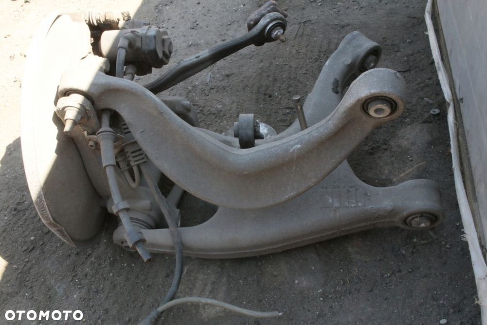 wahacz lewy tył Audi A4 B8 2.7 TDI - 3