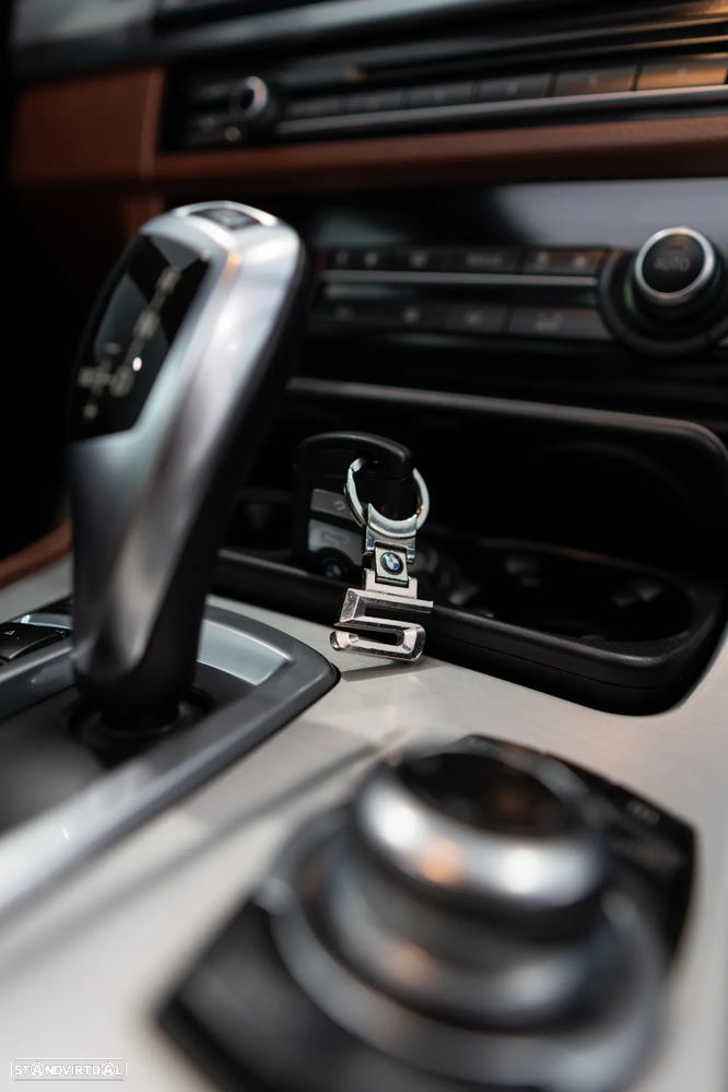 BMW 525 d Pack M Auto - 28