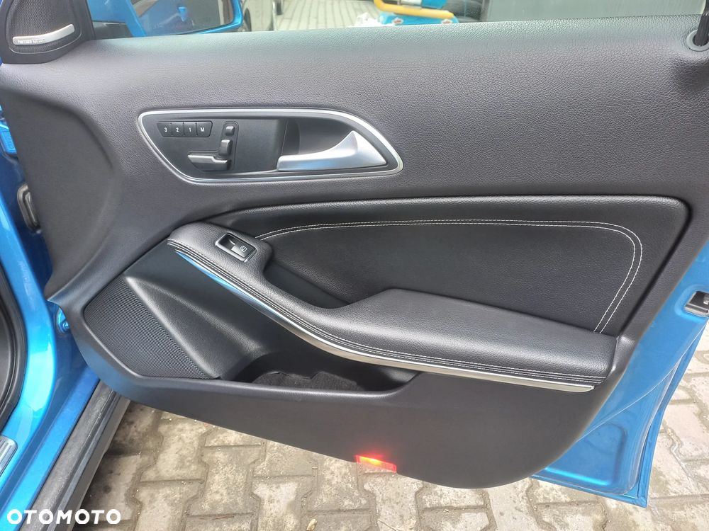 Mercedes-Benz GLA 250 4Matic 7G-DCT Edition 1 - 15