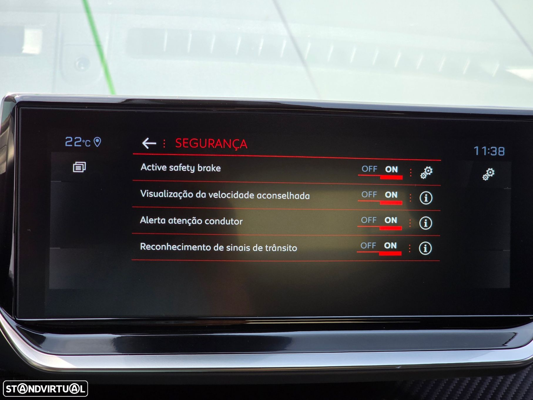 Peugeot 2008 1.2 PureTech Allure Pack EAT8 - 27