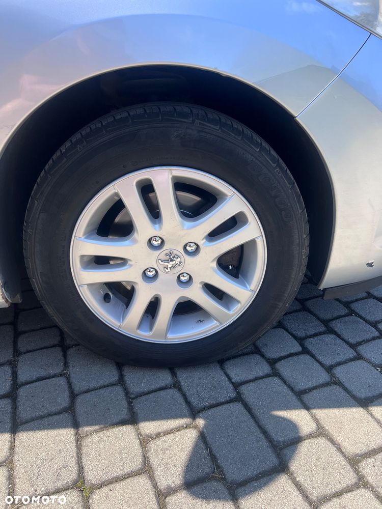 Peugeot 207 1.4 - 32