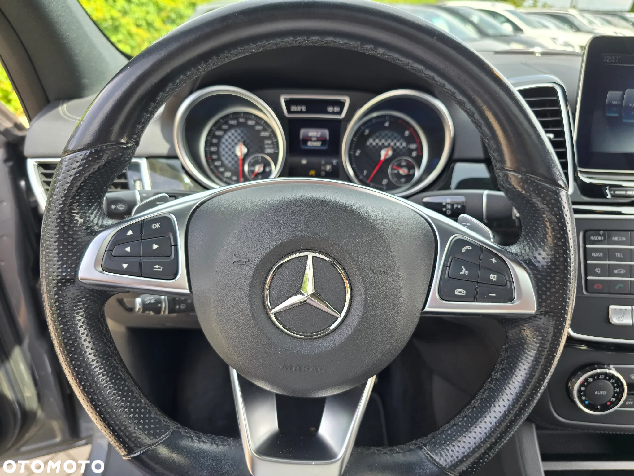 Mercedes-Benz GLE - 30