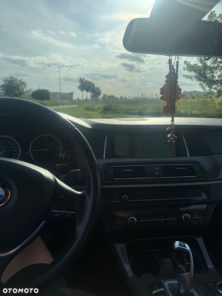 BMW Seria 5 525d Modern Line - 10