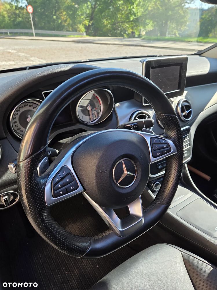 Mercedes-Benz CLA - 19