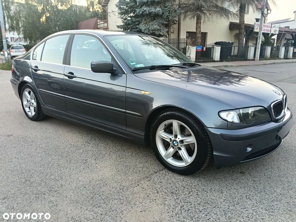 BMW Seria 3 325i Edition Sport - 4